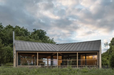 NEW HOW architects designs charming weekend house in Bohemian Paradise